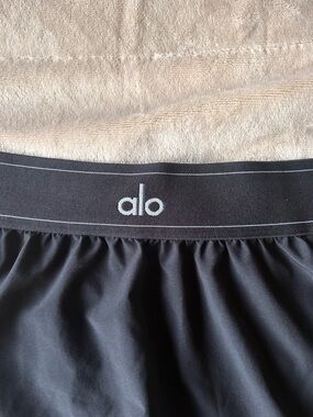 ALO Yoga Black Athletic Skirt with Striped Branded Waistband